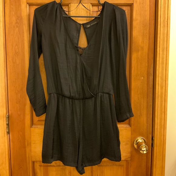Black Romper - Zara - Picture 1 of 6